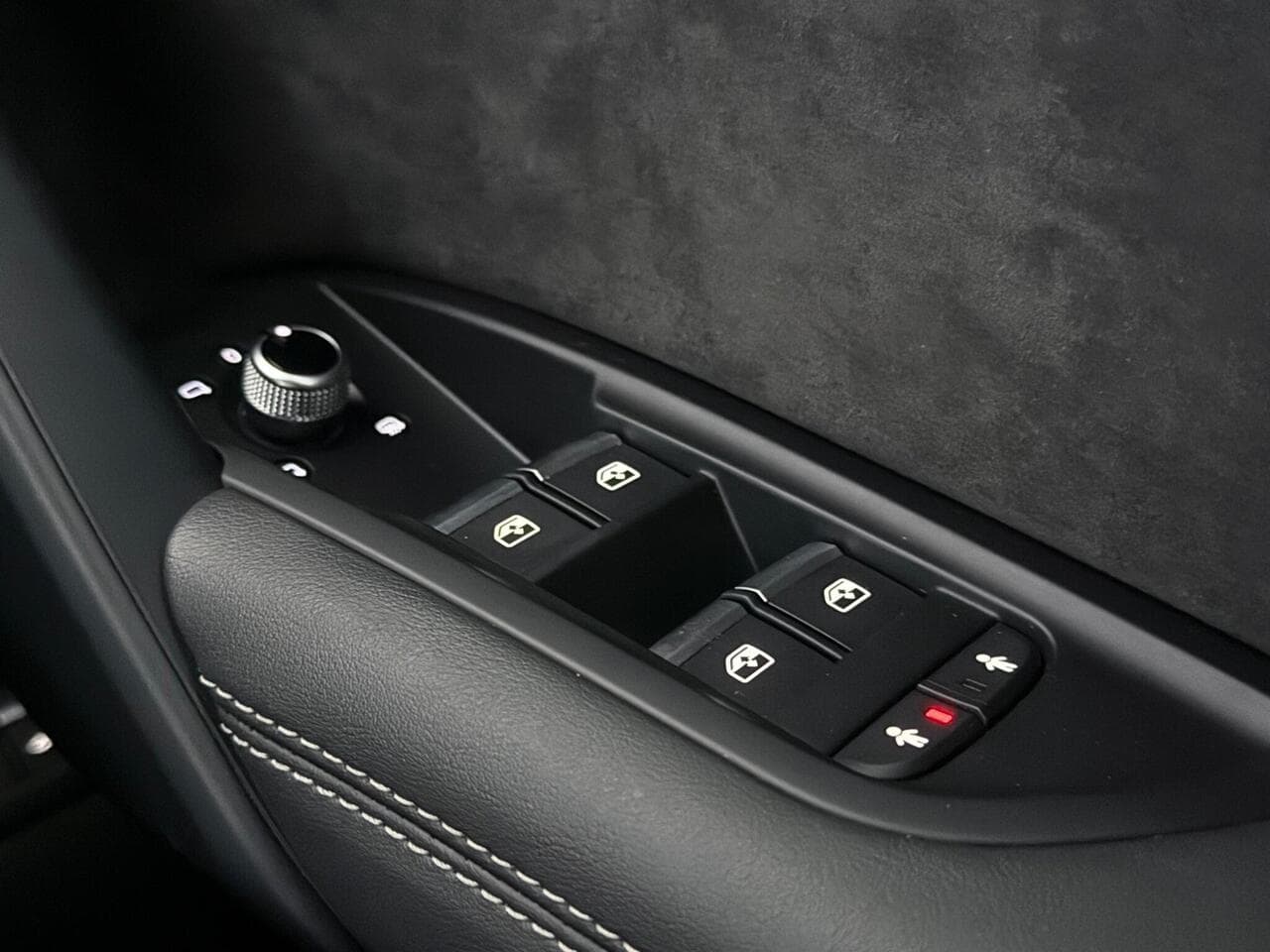 Audi Q5 thumbnail Misc Controls