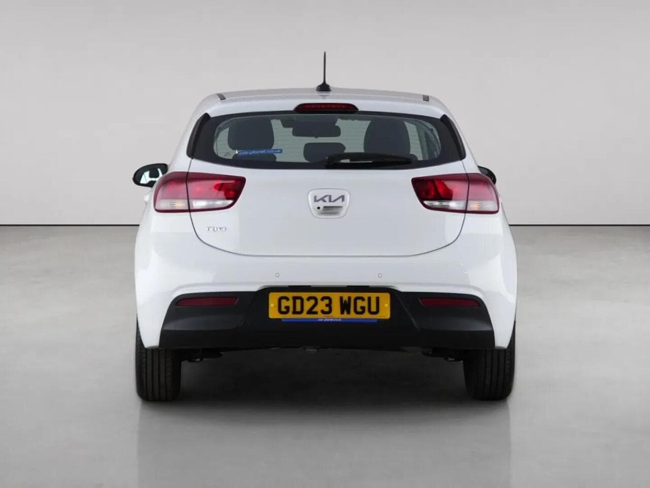 Kia Rio thumbnail Rear