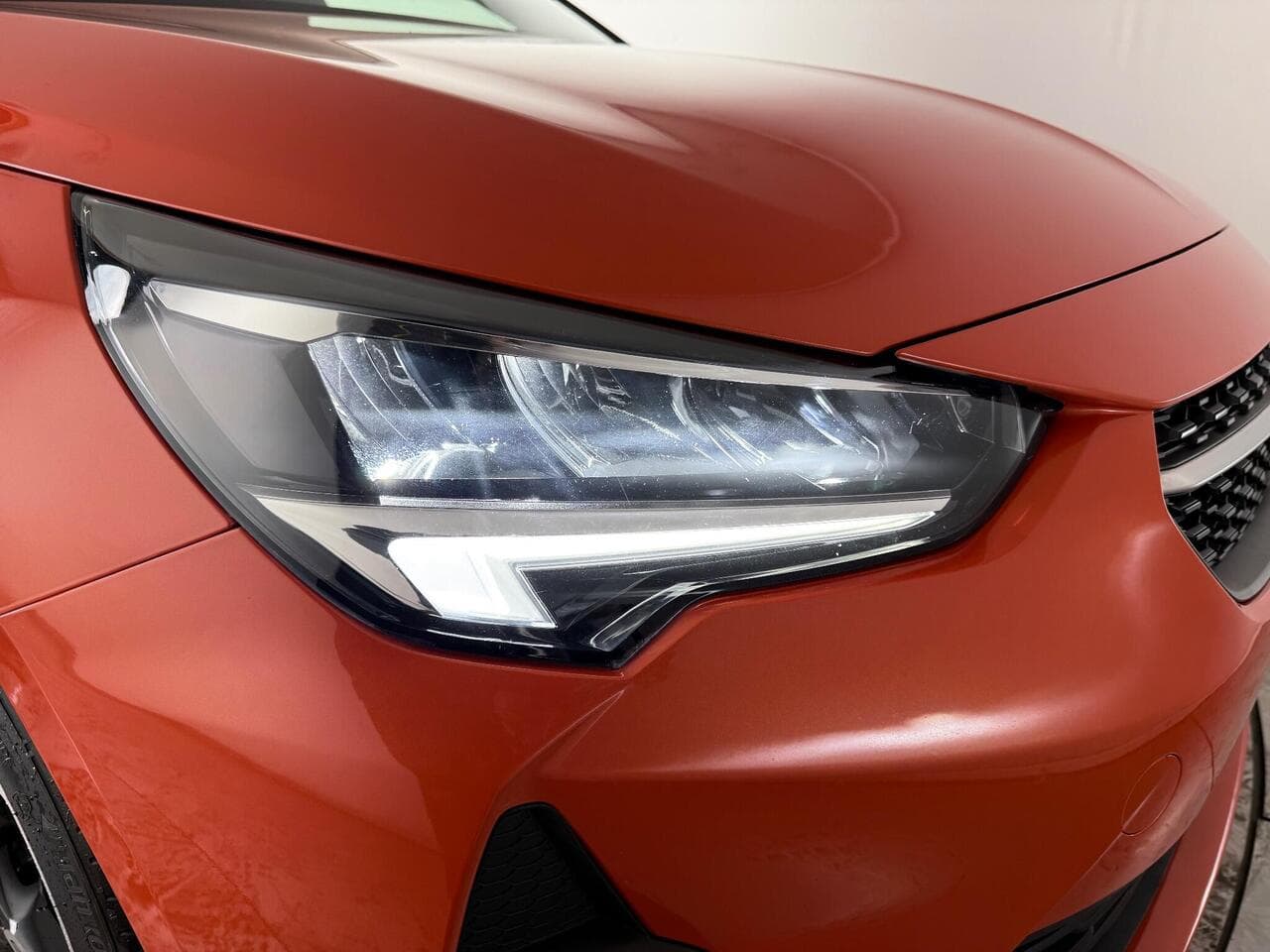 Vauxhall Corsa thumbnail Lights Front