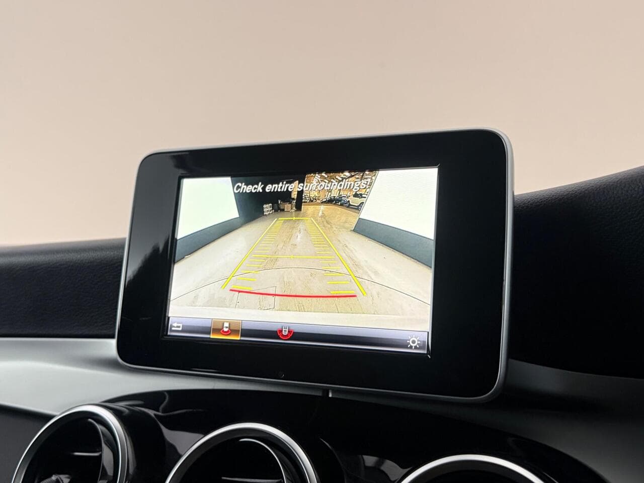 Mercedes-Benz GLC thumbnail Infotainment System