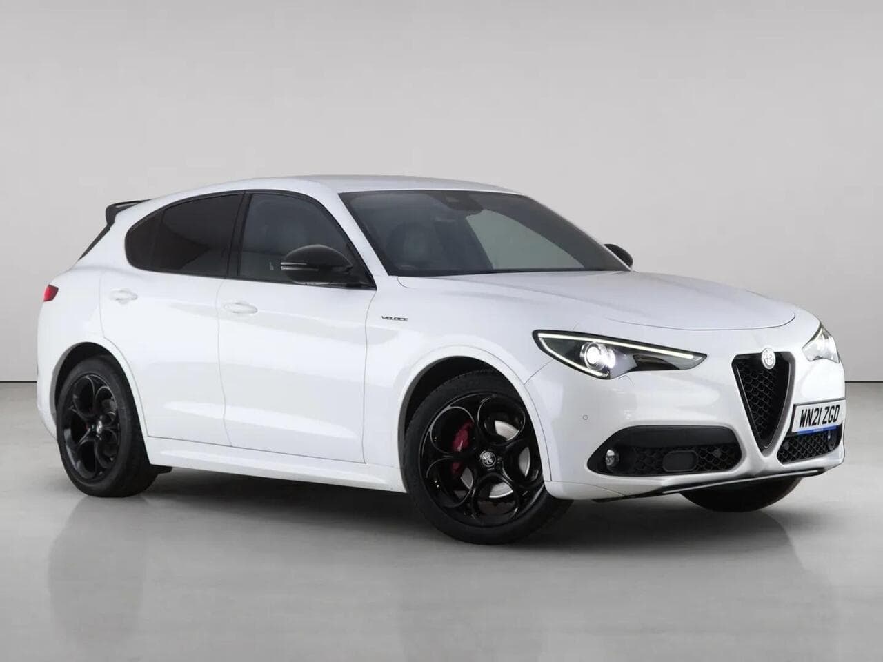 Alfa Romeo Stelvio - Alfa Romeo Stelvio 2.2 TD Veloce Auto Q4 AWD Euro 6 (s/s) 5dr