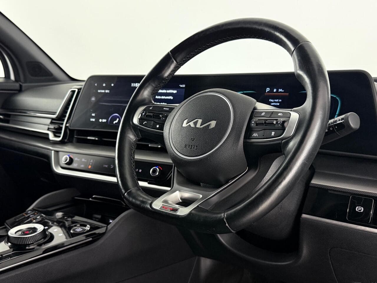 Kia Sportage thumbnail Steering Wheel