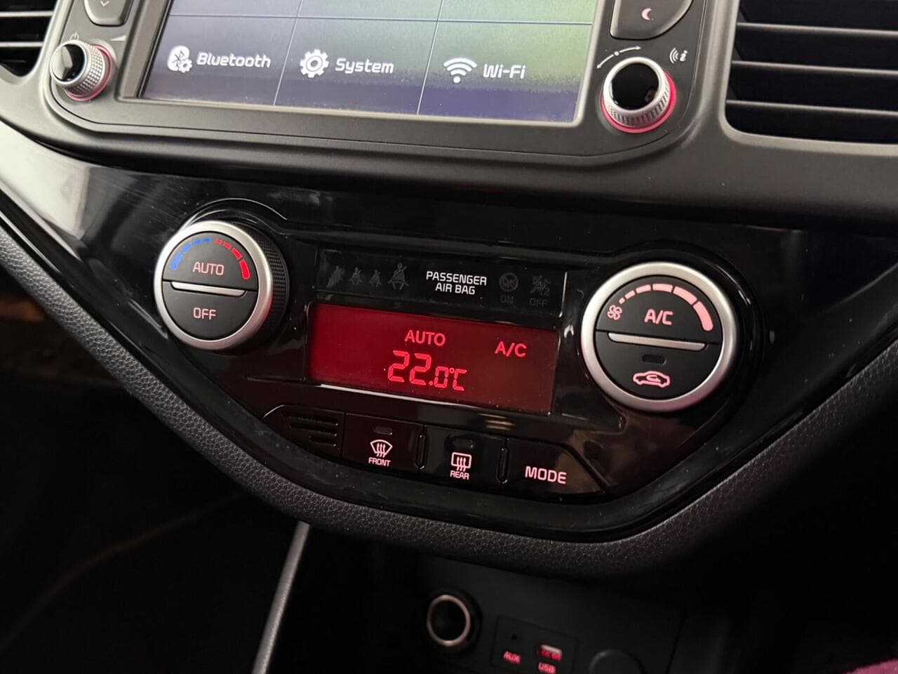 Kia Picanto thumbnail Infotainment System