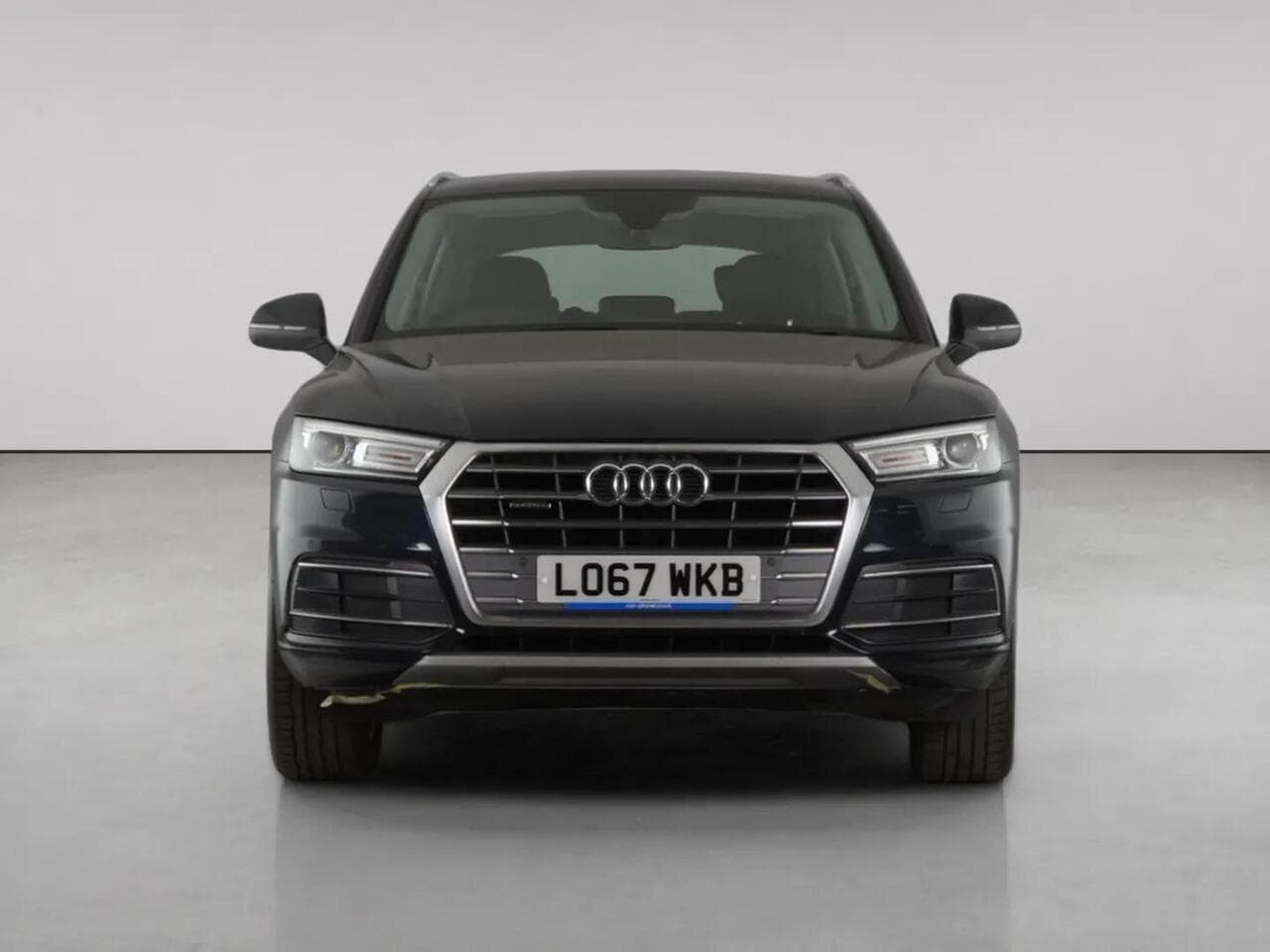 Audi Q5 thumbnail Front
