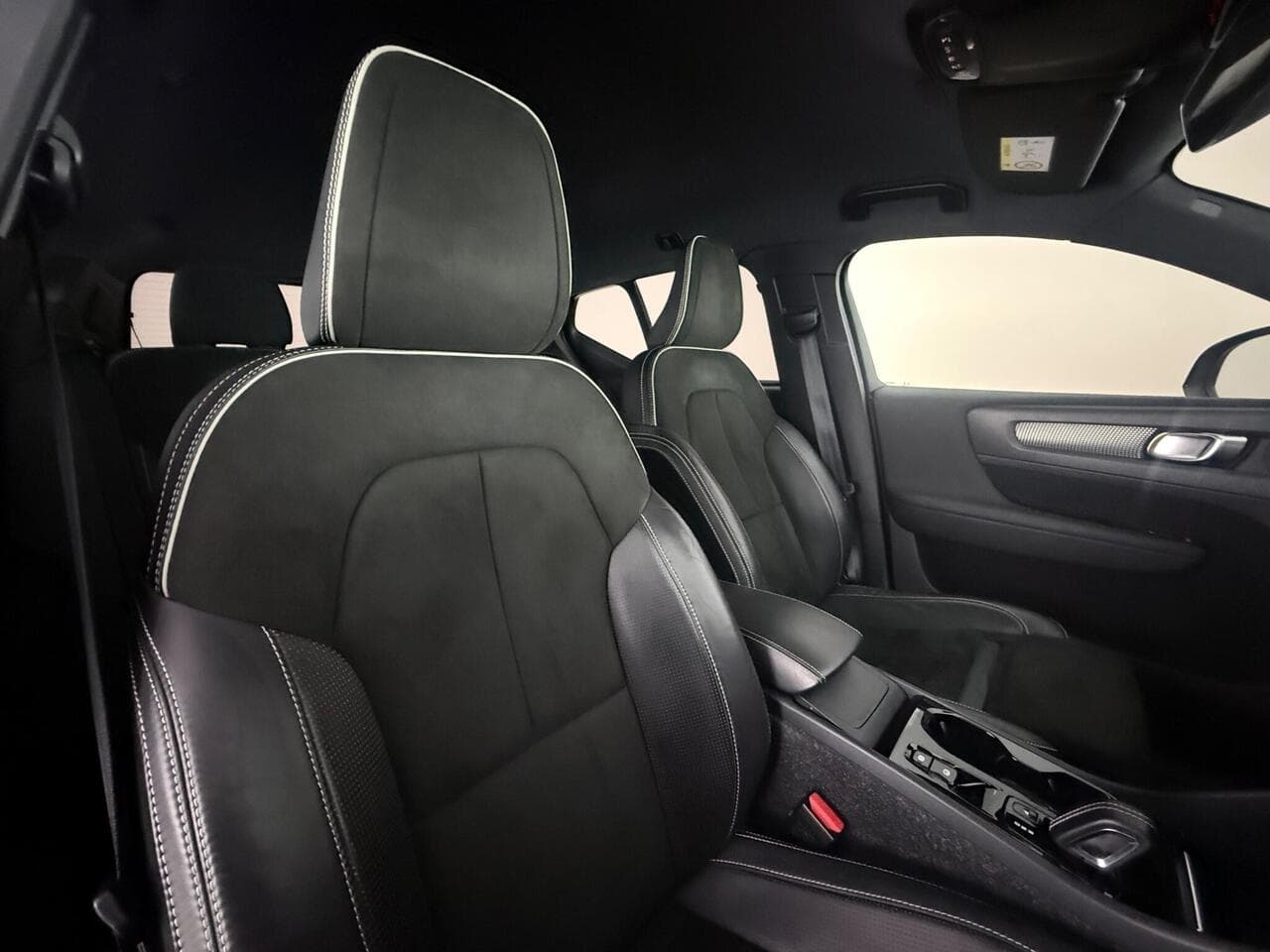 Volvo XC40 thumbnail Seat Driver