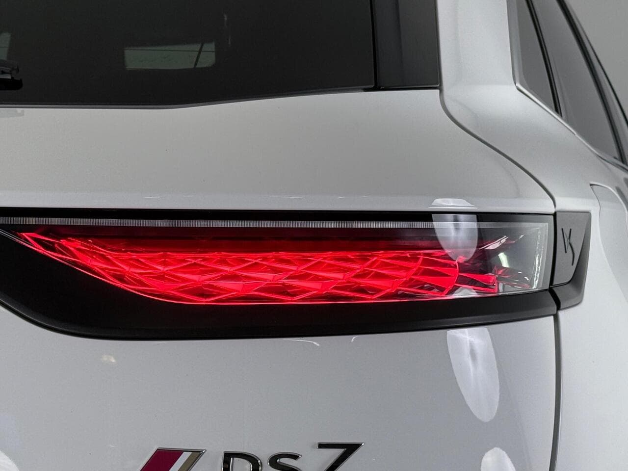 DS AUTOMOBILES DS 7 CROSSBACK thumbnail Lights Rear