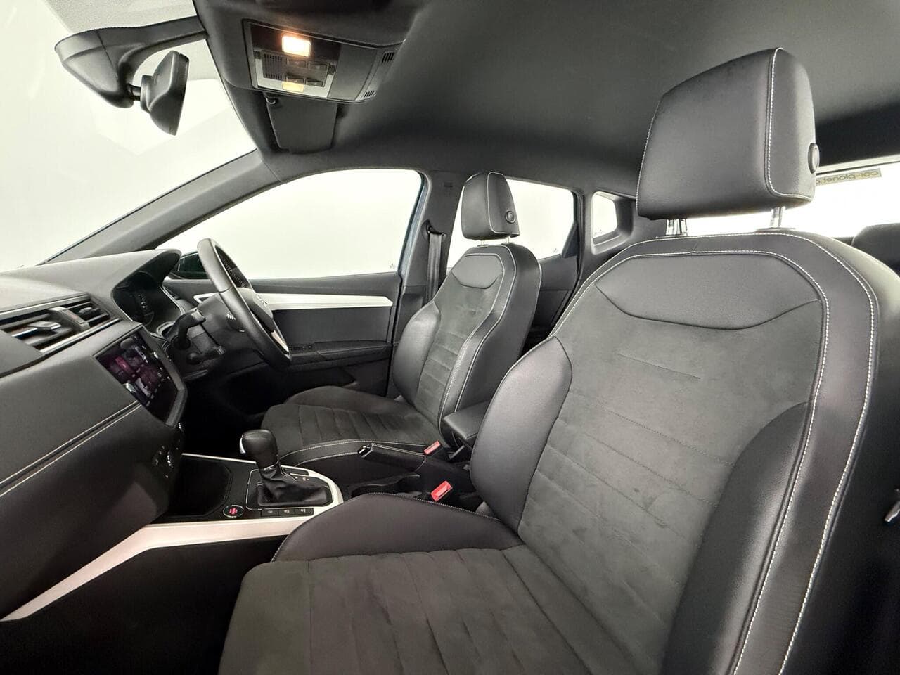 SEAT Arona thumbnail Seat Front Passenger