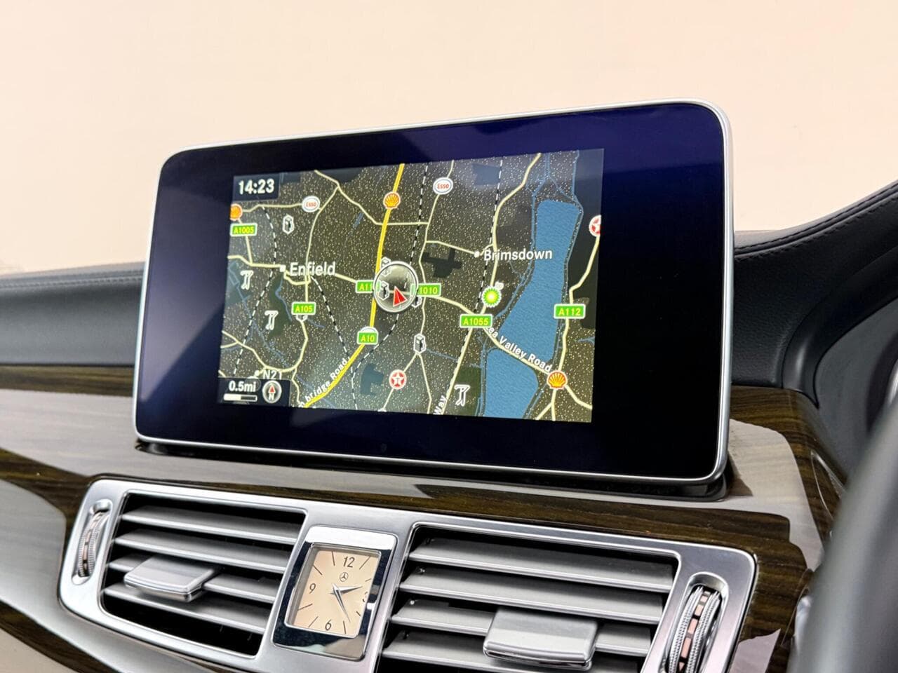 Mercedes-Benz CLS thumbnail Infotainment System