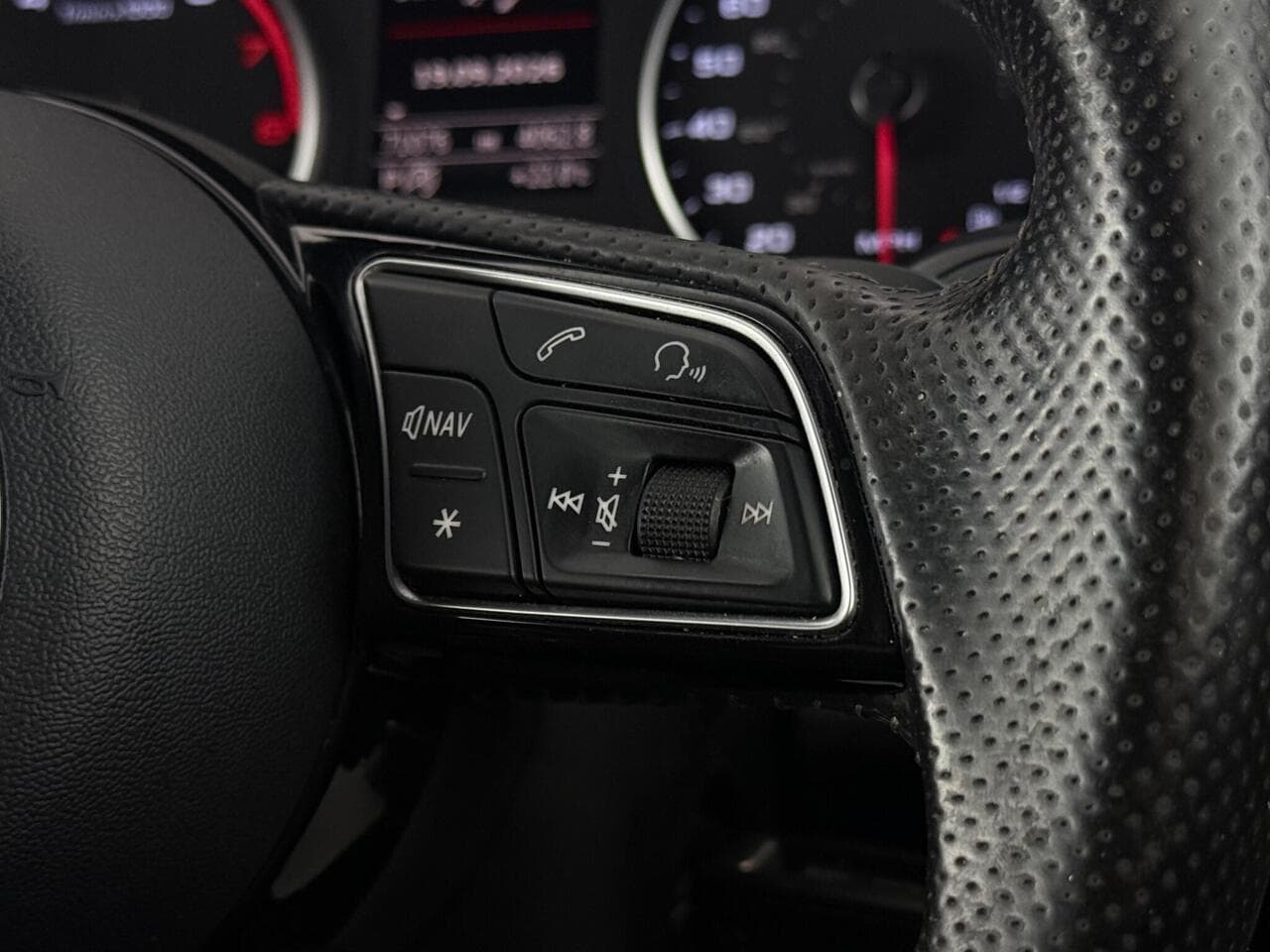 Audi A3 Cabriolet thumbnail Misc Controls