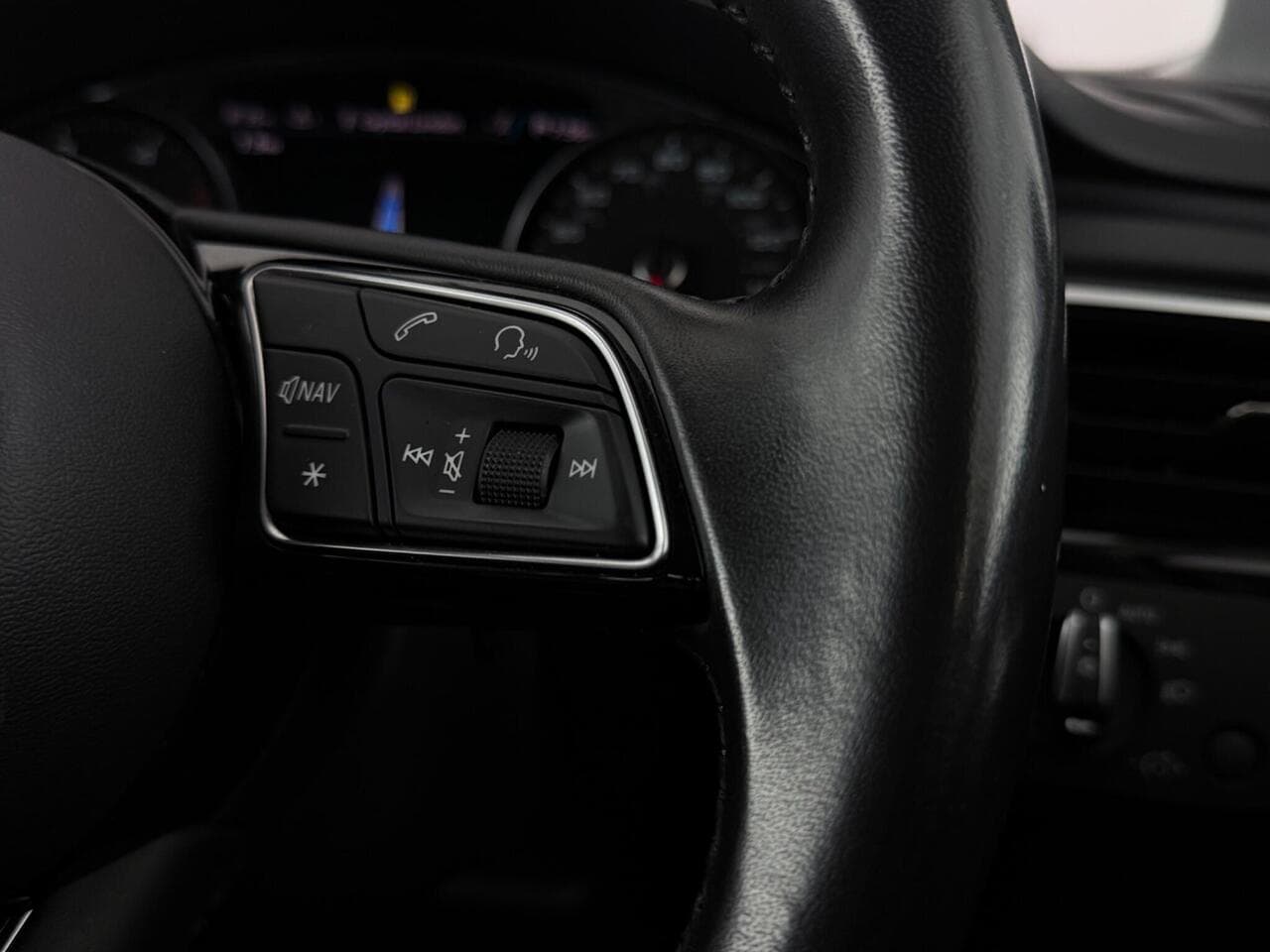 Audi A4 thumbnail Misc Controls
