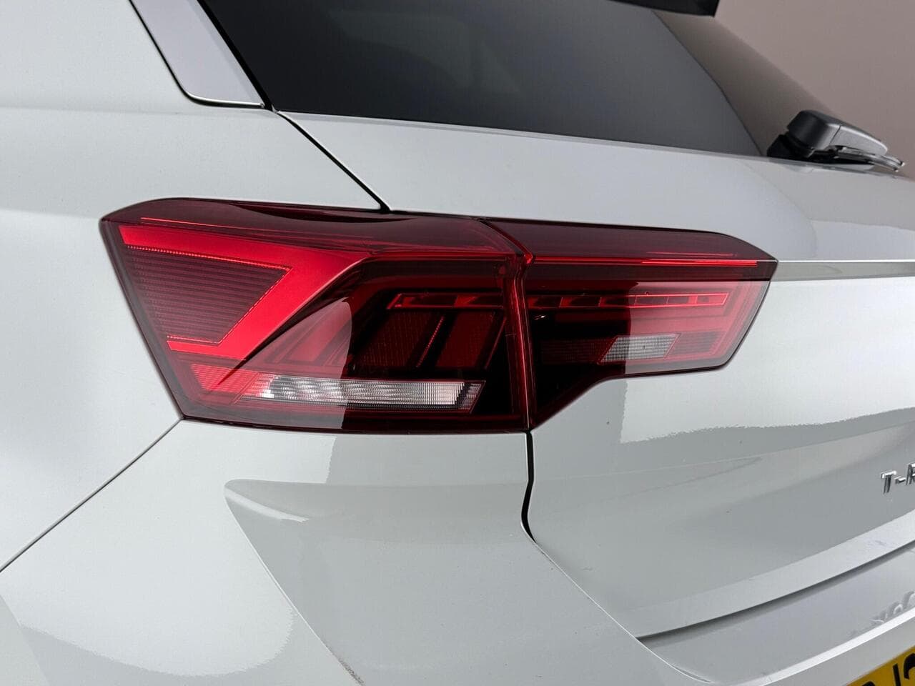 Volkswagen T-Roc thumbnail Lights Rear