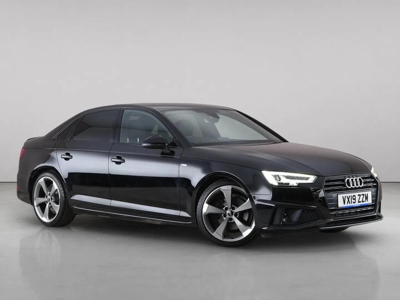 Audi A4 - Audi A4 2.0 TFSI 35 Black Edition Euro 6 (s/s) 4dr