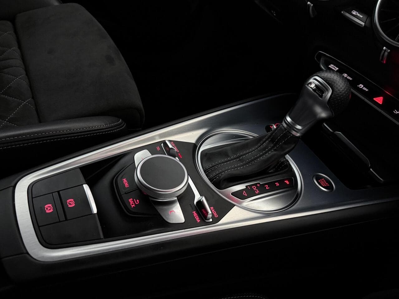 Audi TT thumbnail Interior Front