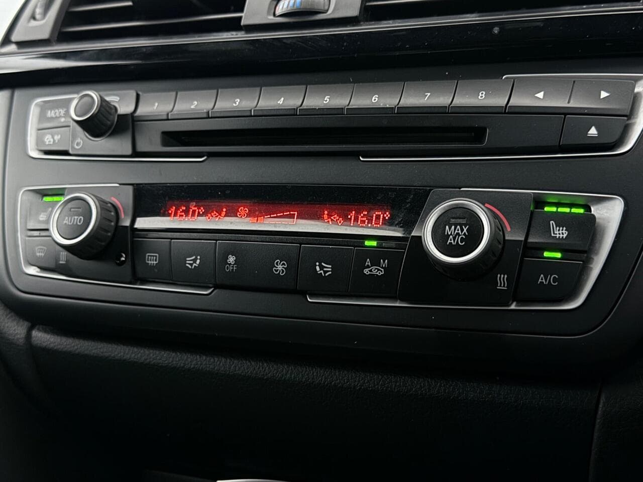 BMW 3 Series thumbnail Infotainment System