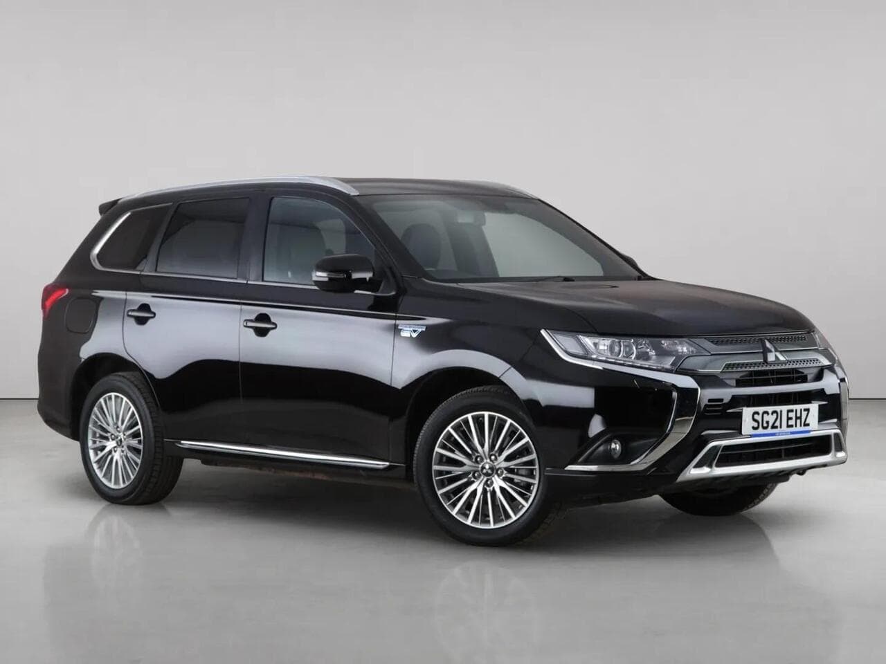 Mitsubishi Outlander - Mitsubishi Outlander 2.4h TwinMotor 13.8kWh Dynamic CVT 4WD Euro 6 (s/s) 5dr
