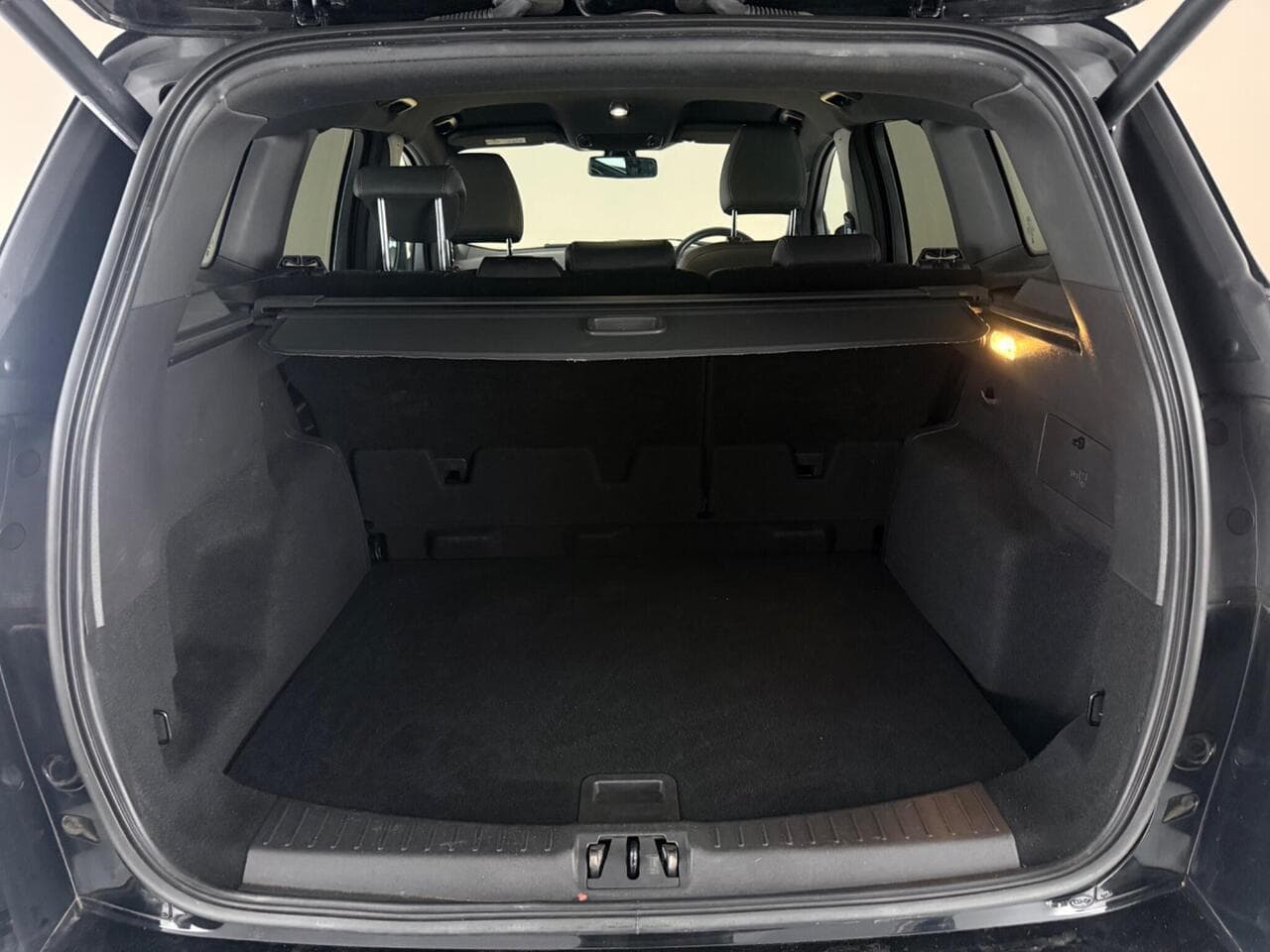 Ford Kuga thumbnail Boot
