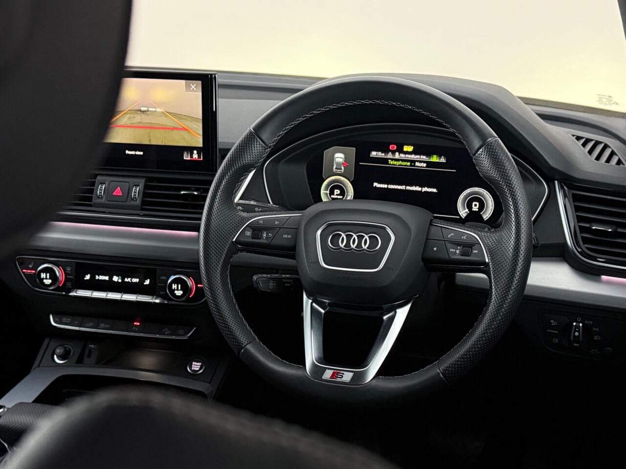 Audi Q5 thumbnail Steering Wheel