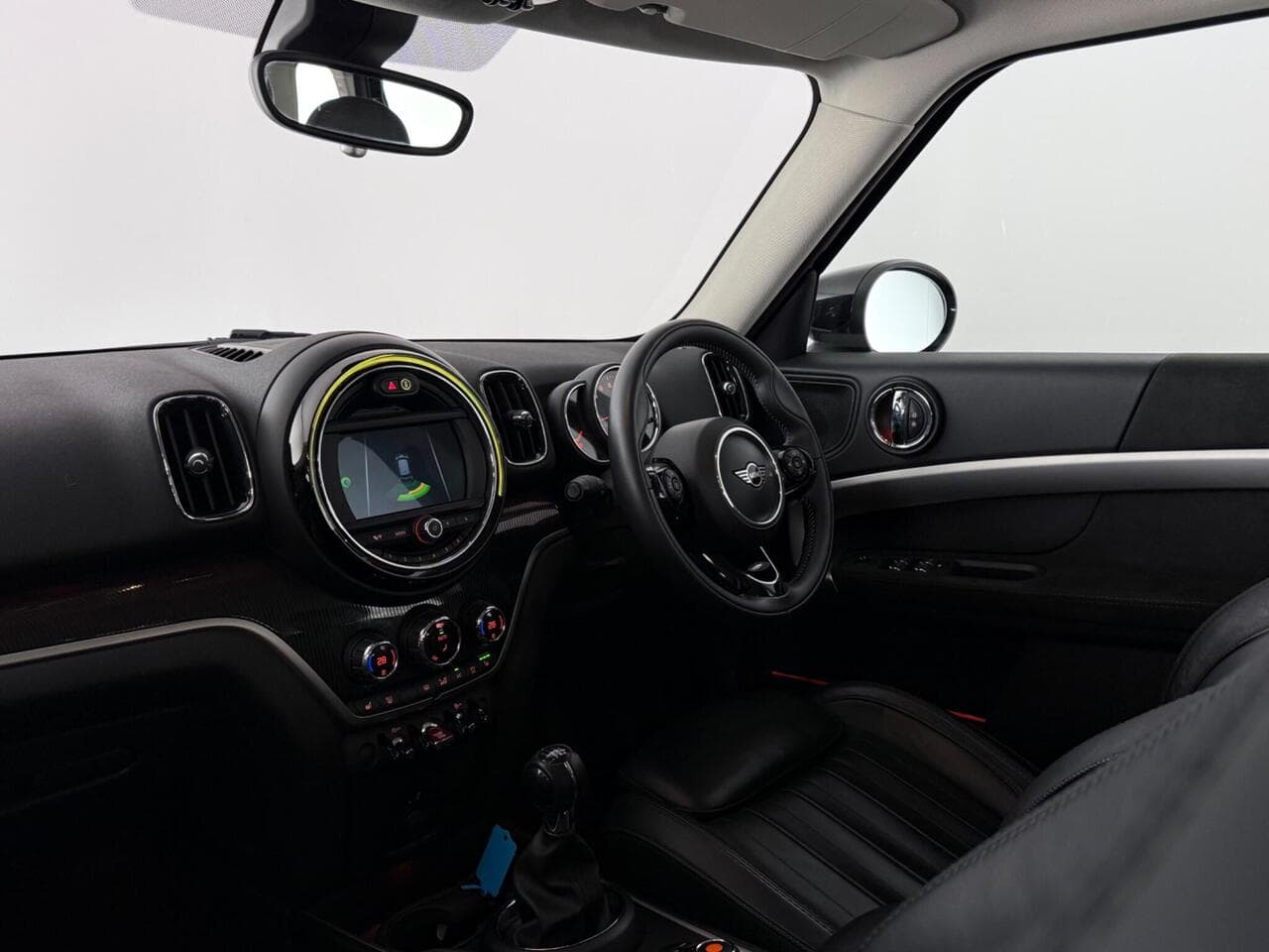 MINI Countryman thumbnail Interior Front