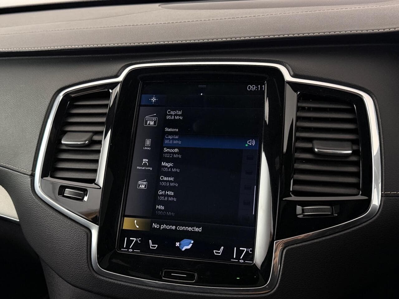 Volvo XC90 thumbnail Infotainment System