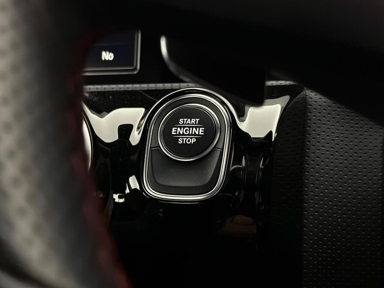 Mercedes-Benz A Class thumbnail Misc Controls