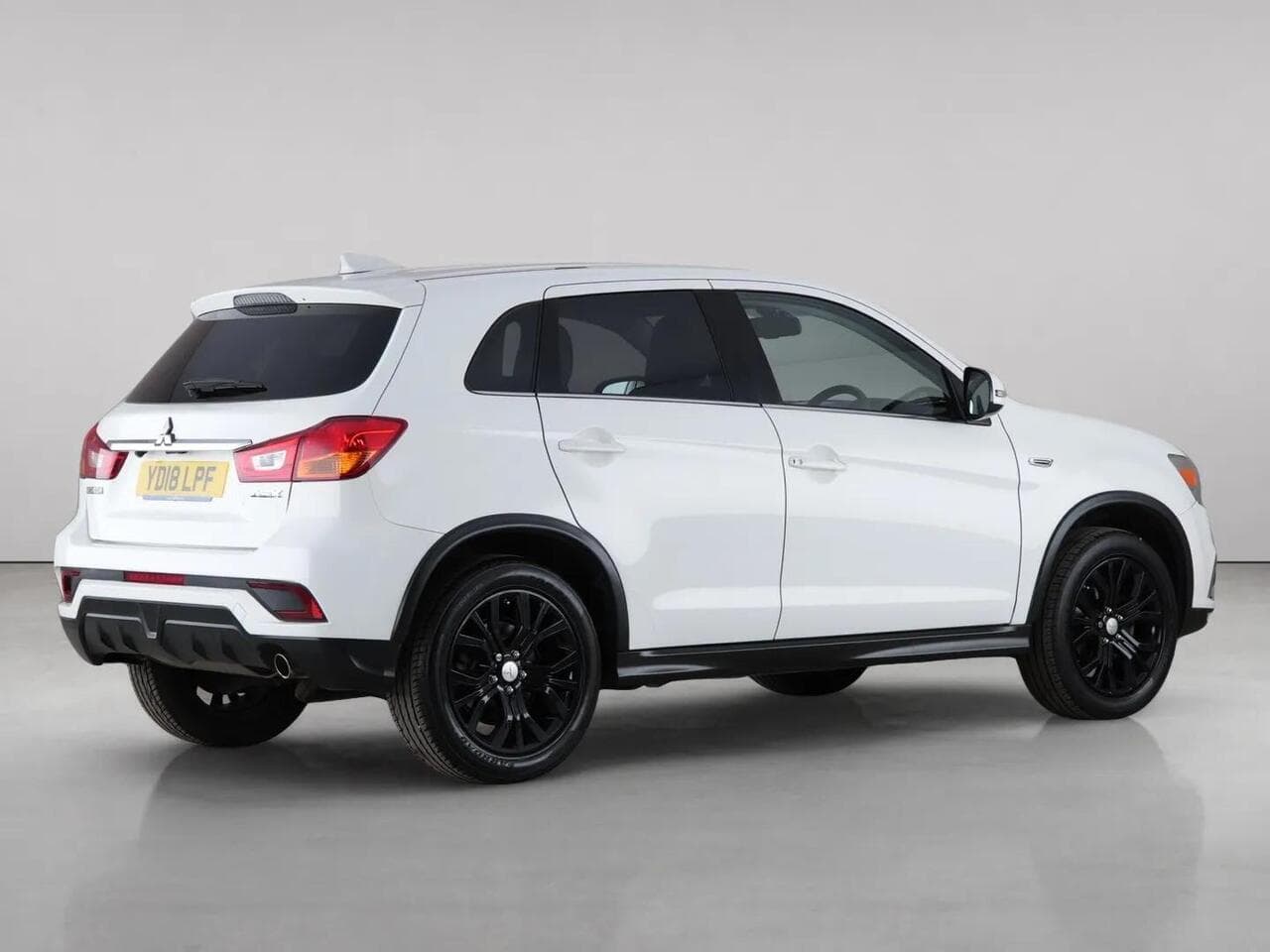 Mitsubishi ASX thumbnail Rear Right
