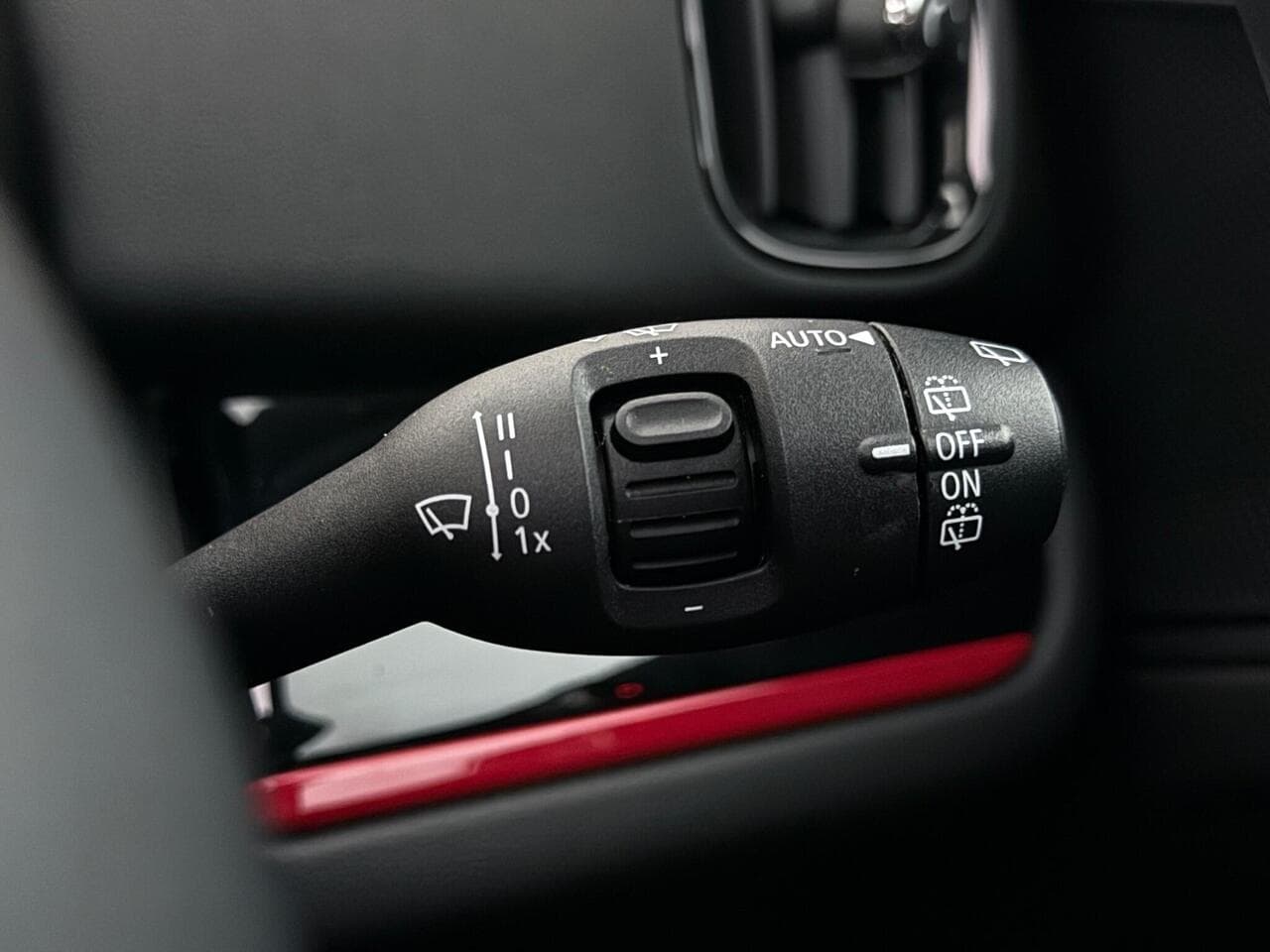 MINI Countryman thumbnail Misc Controls