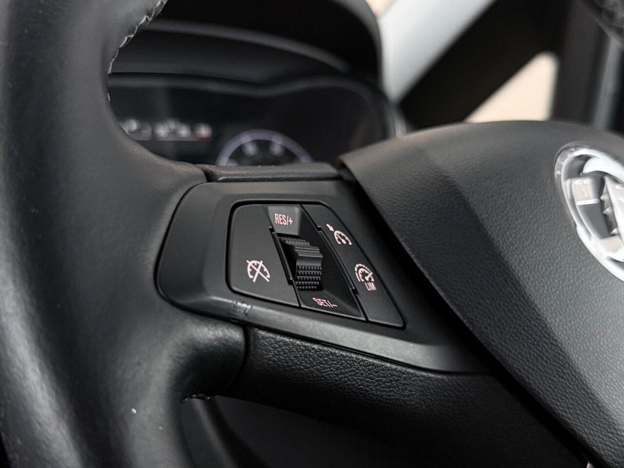 Vauxhall Corsa thumbnail Misc Controls