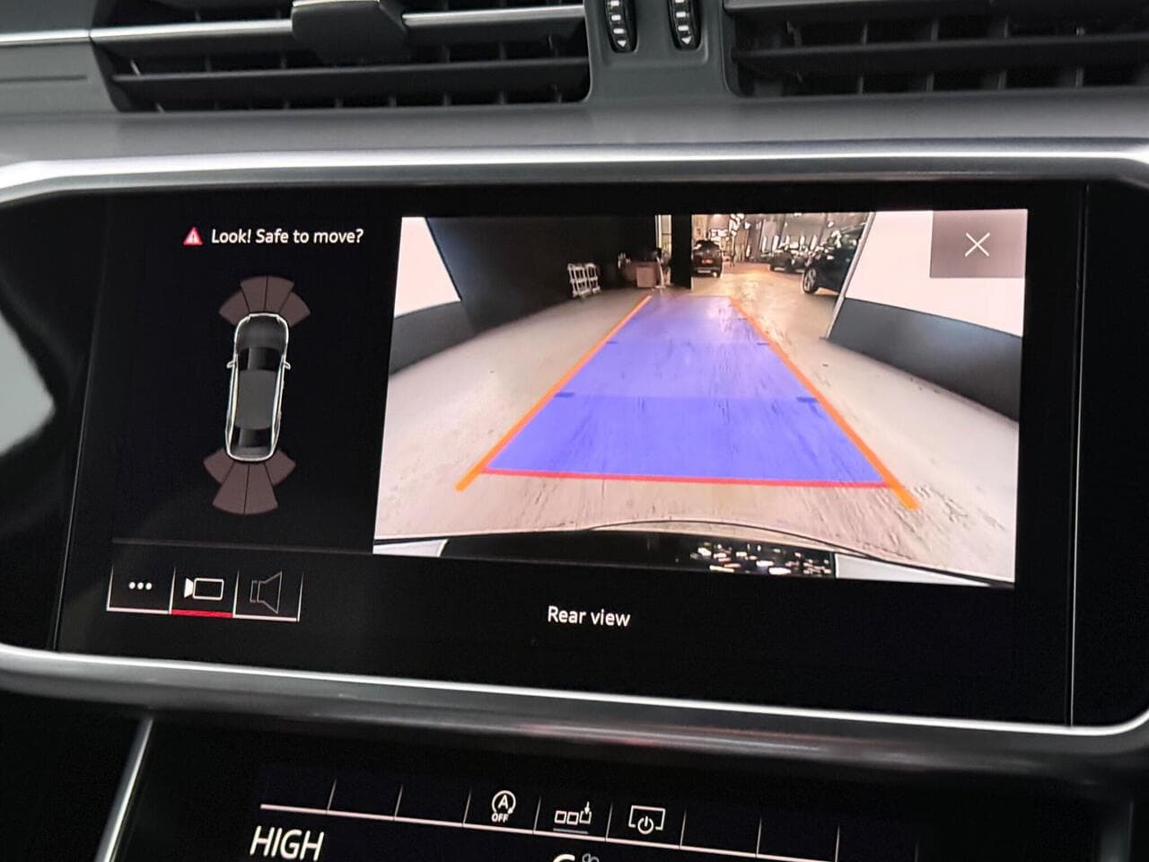 Audi A6 Saloon thumbnail Infotainment System