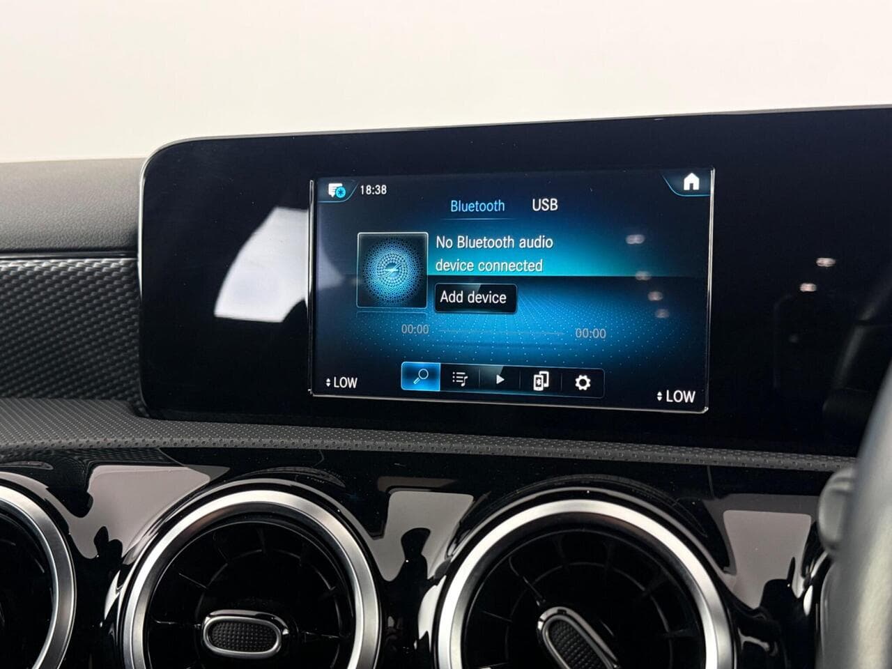 Mercedes-Benz A Class thumbnail Infotainment System