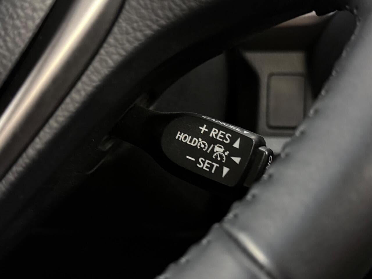 Toyota RAV4 thumbnail Misc Controls