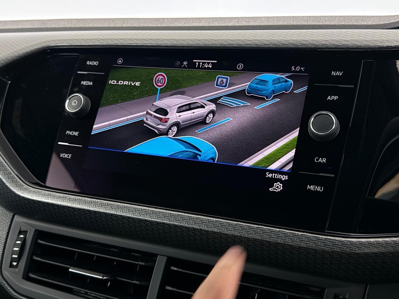 Volkswagen T-Cross thumbnail Infotainment System