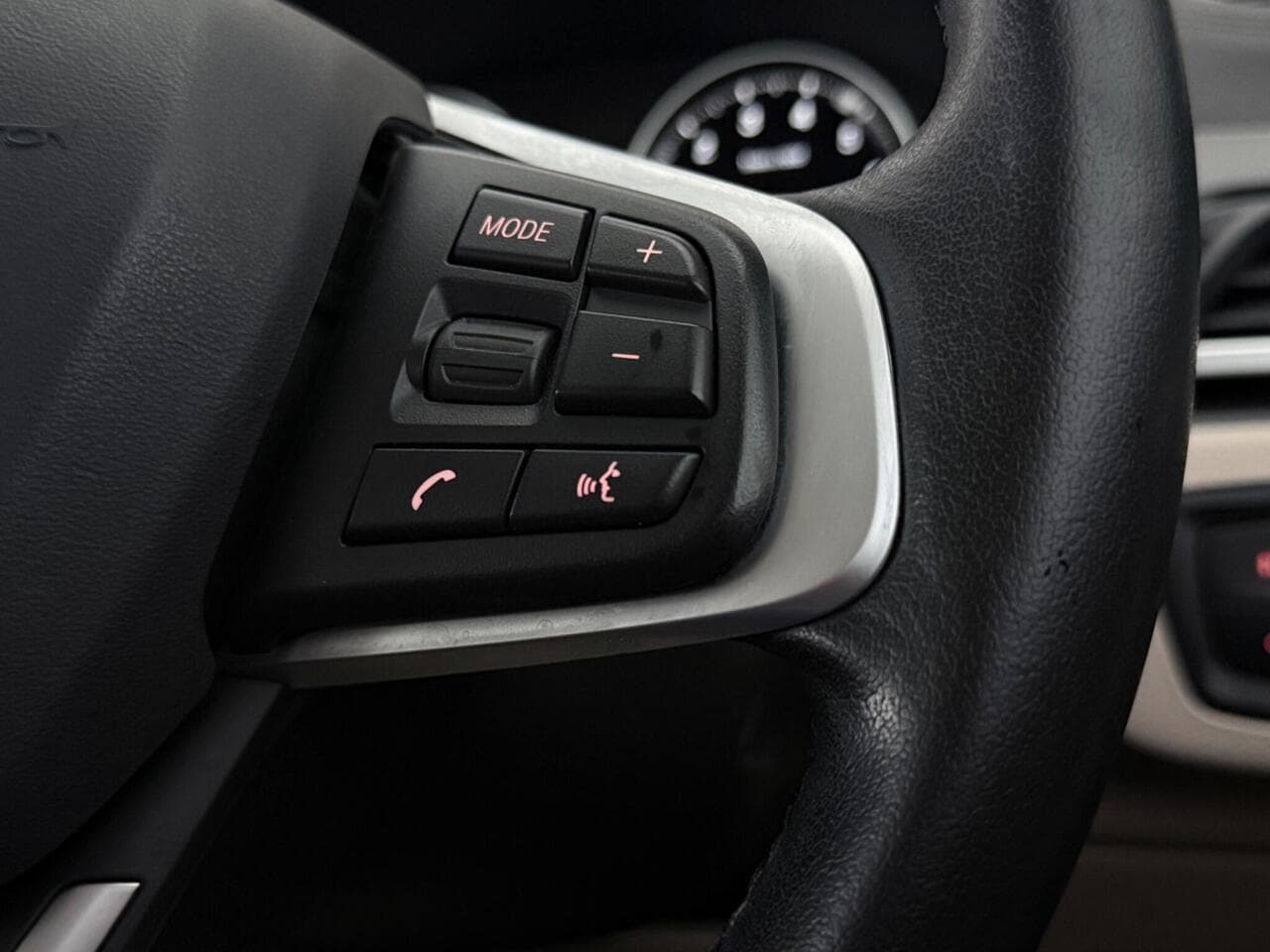 BMW X1 thumbnail Misc Controls