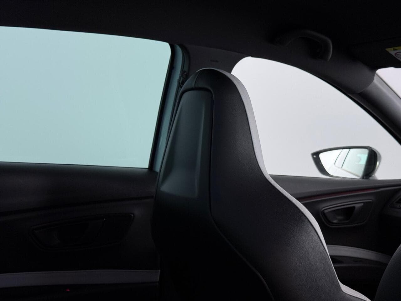 SEAT Leon thumbnail Seat Driver