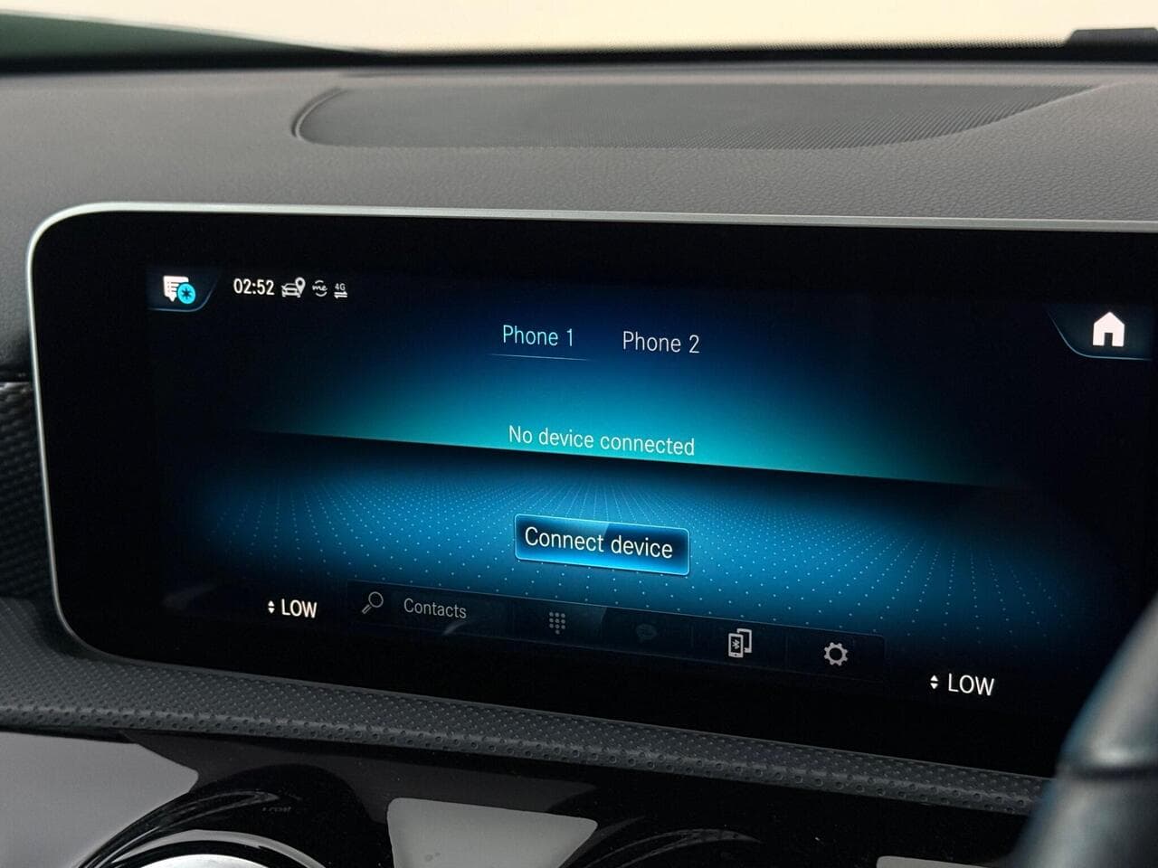 Mercedes-Benz A Class thumbnail Infotainment System