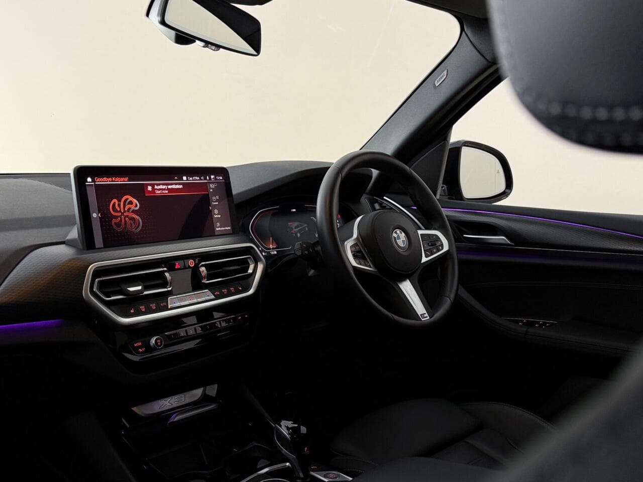 BMW X3 thumbnail Interior Front