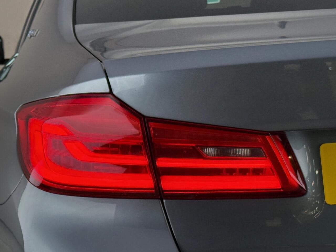 BMW 5 Series thumbnail Lights Rear