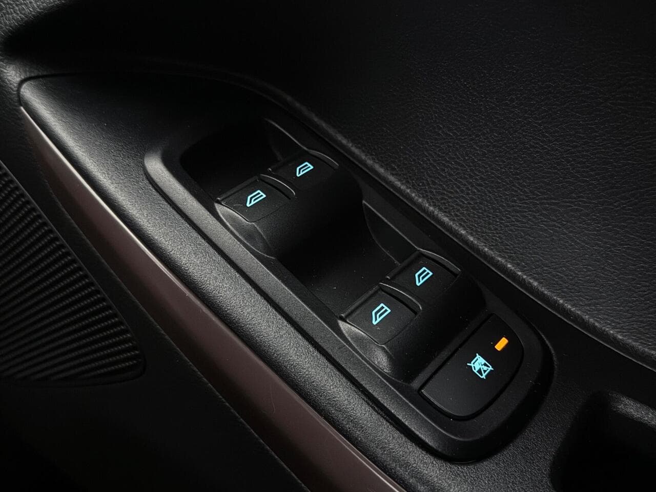 Ford Ka+ thumbnail Misc Controls