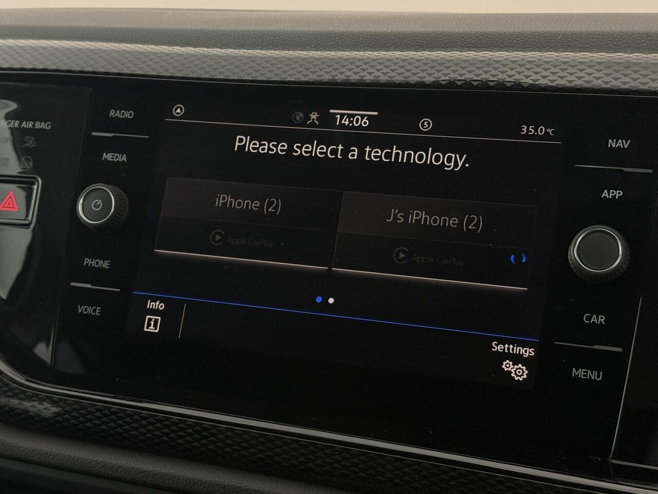 Volkswagen Polo thumbnail Infotainment System