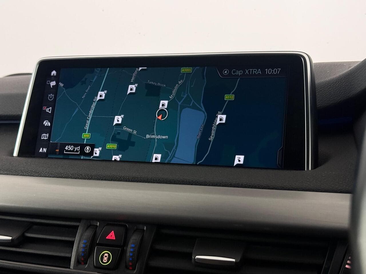 BMW X5 thumbnail Infotainment System