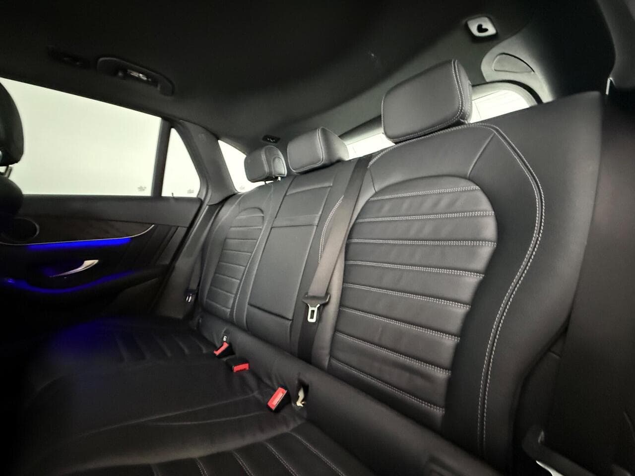 Mercedes-Benz GLC thumbnail Seats Rear
