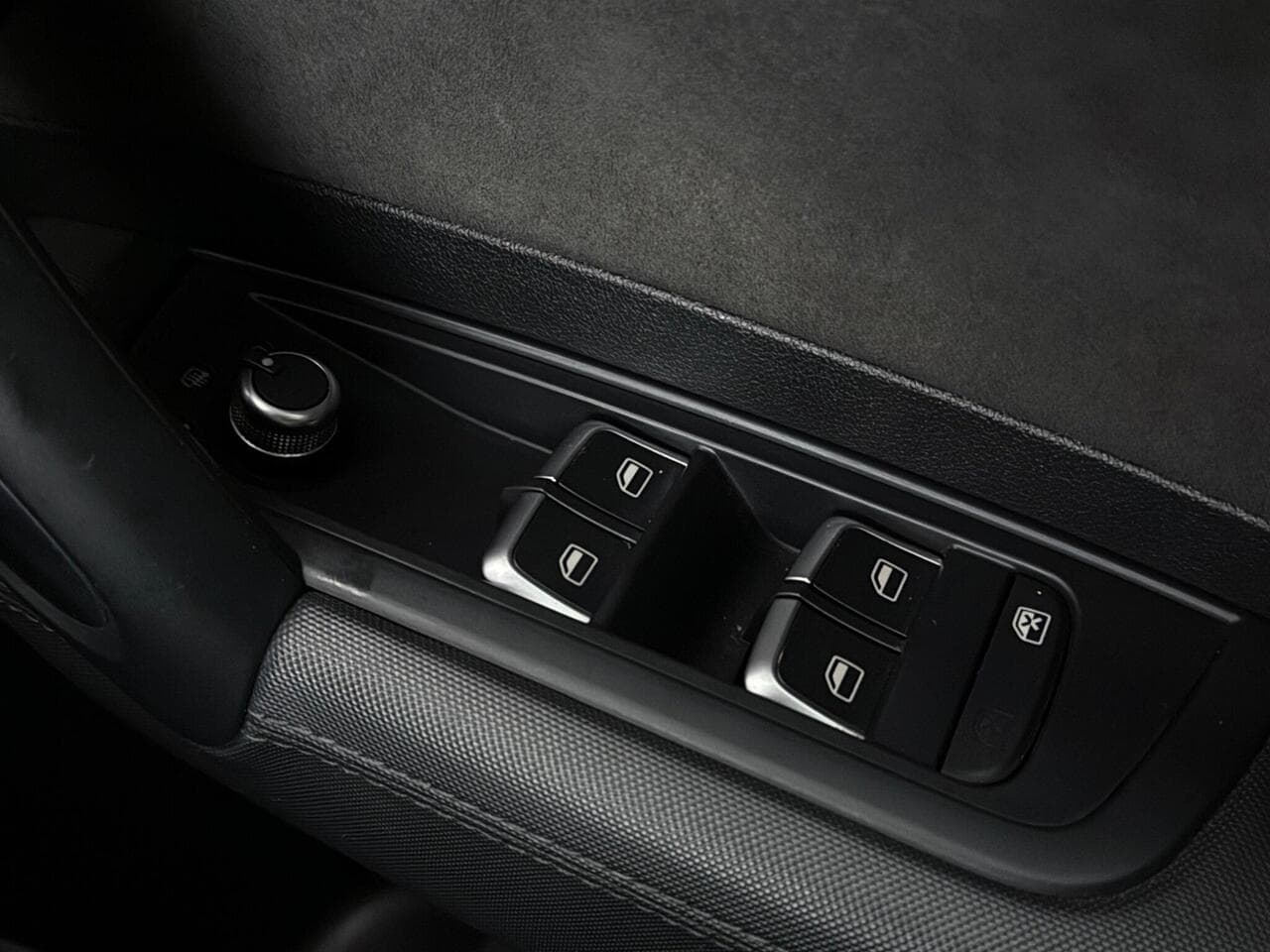 Audi A1 thumbnail Misc Controls