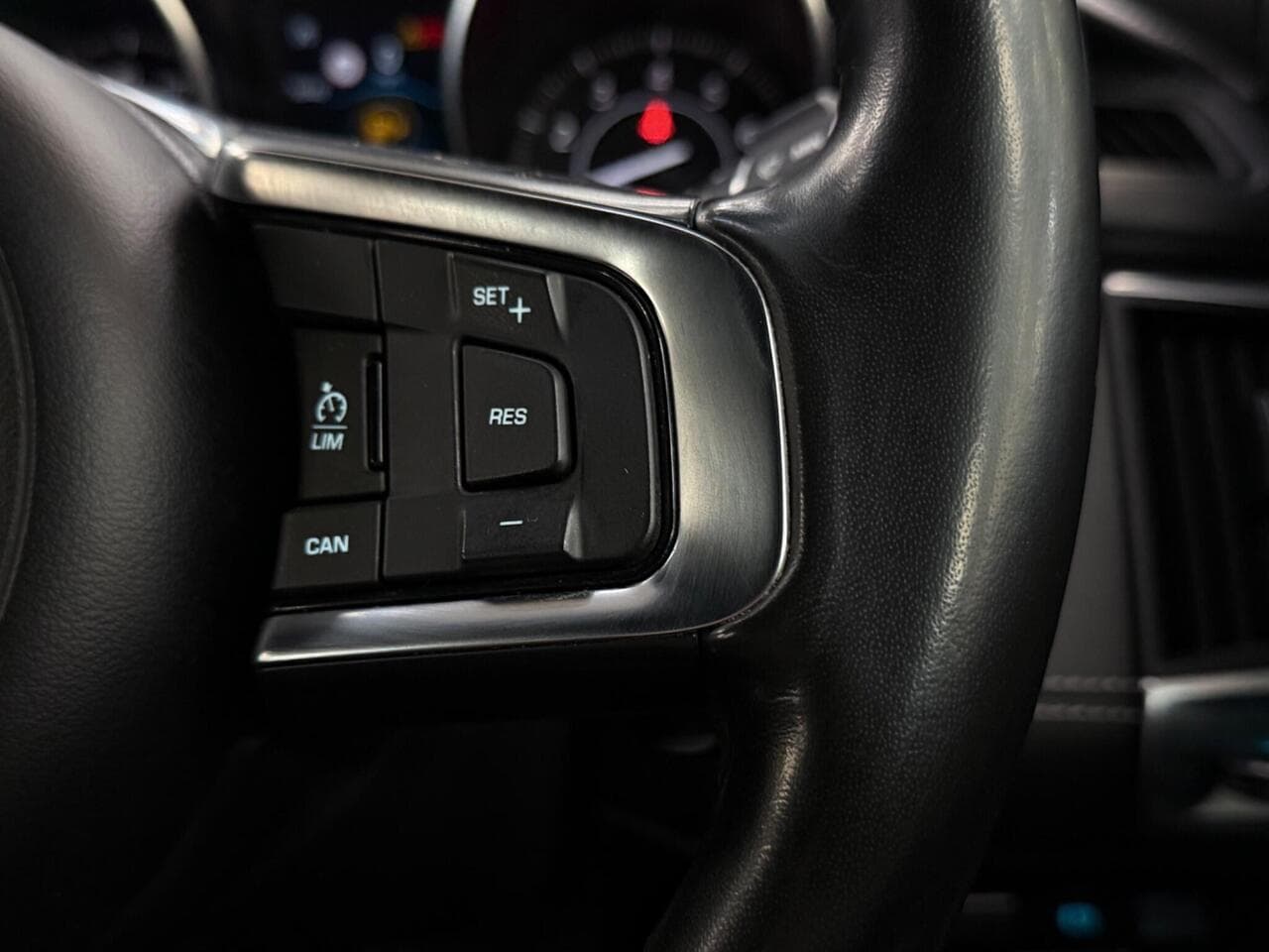 Jaguar E-PACE thumbnail Misc Controls