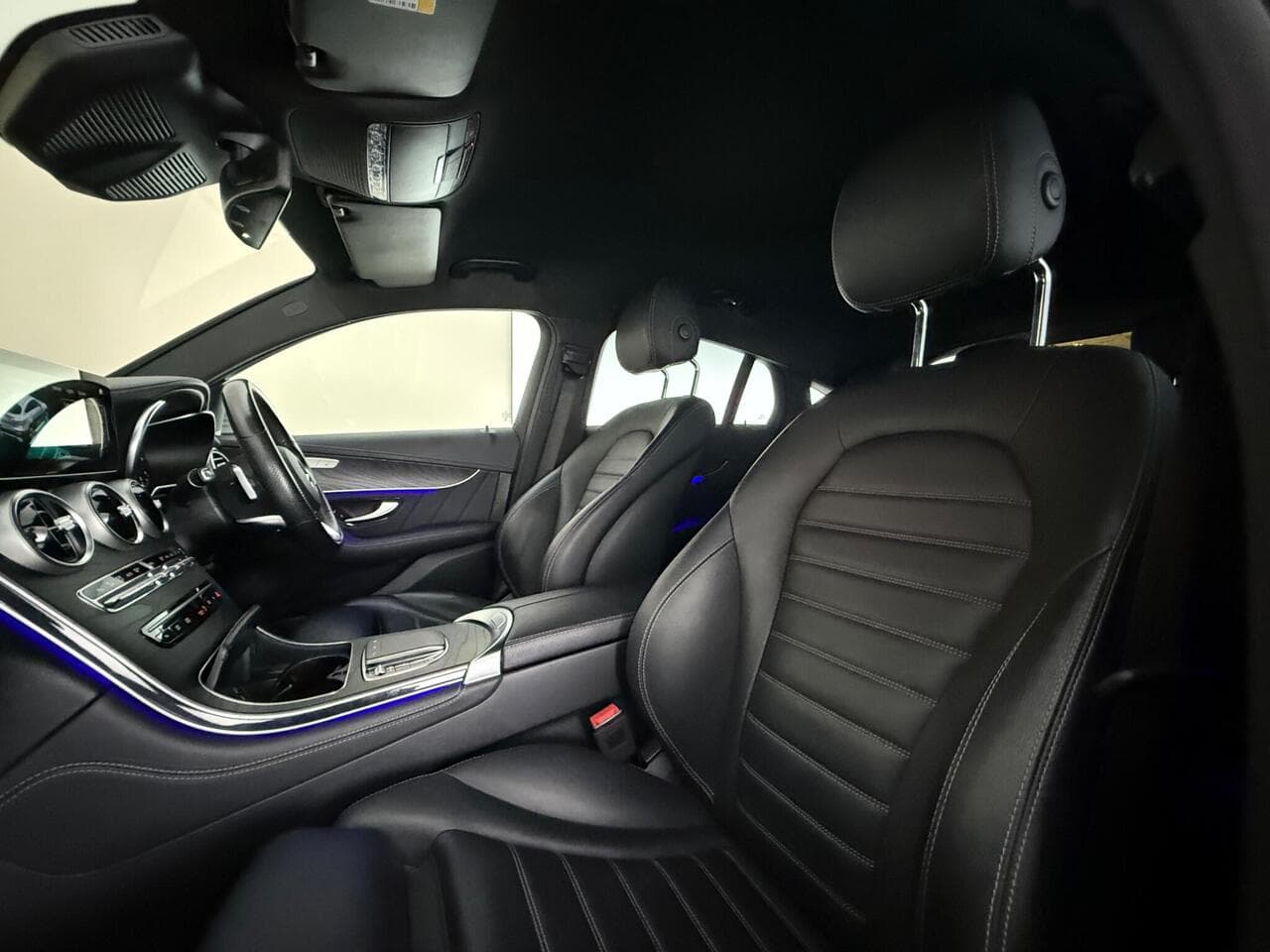 Mercedes-Benz GLC thumbnail Seat Front Passenger