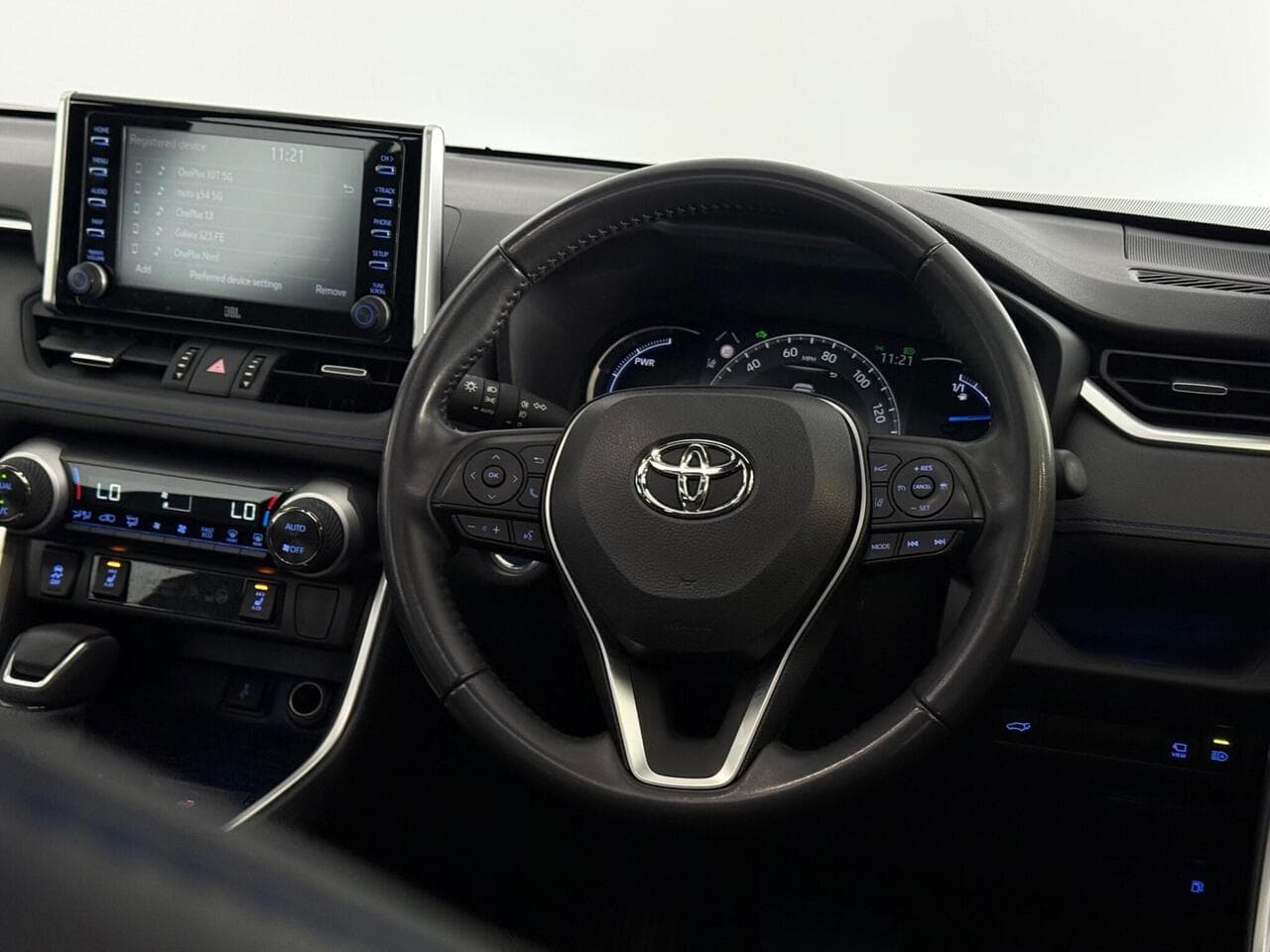 Toyota RAV4 thumbnail Steering Wheel
