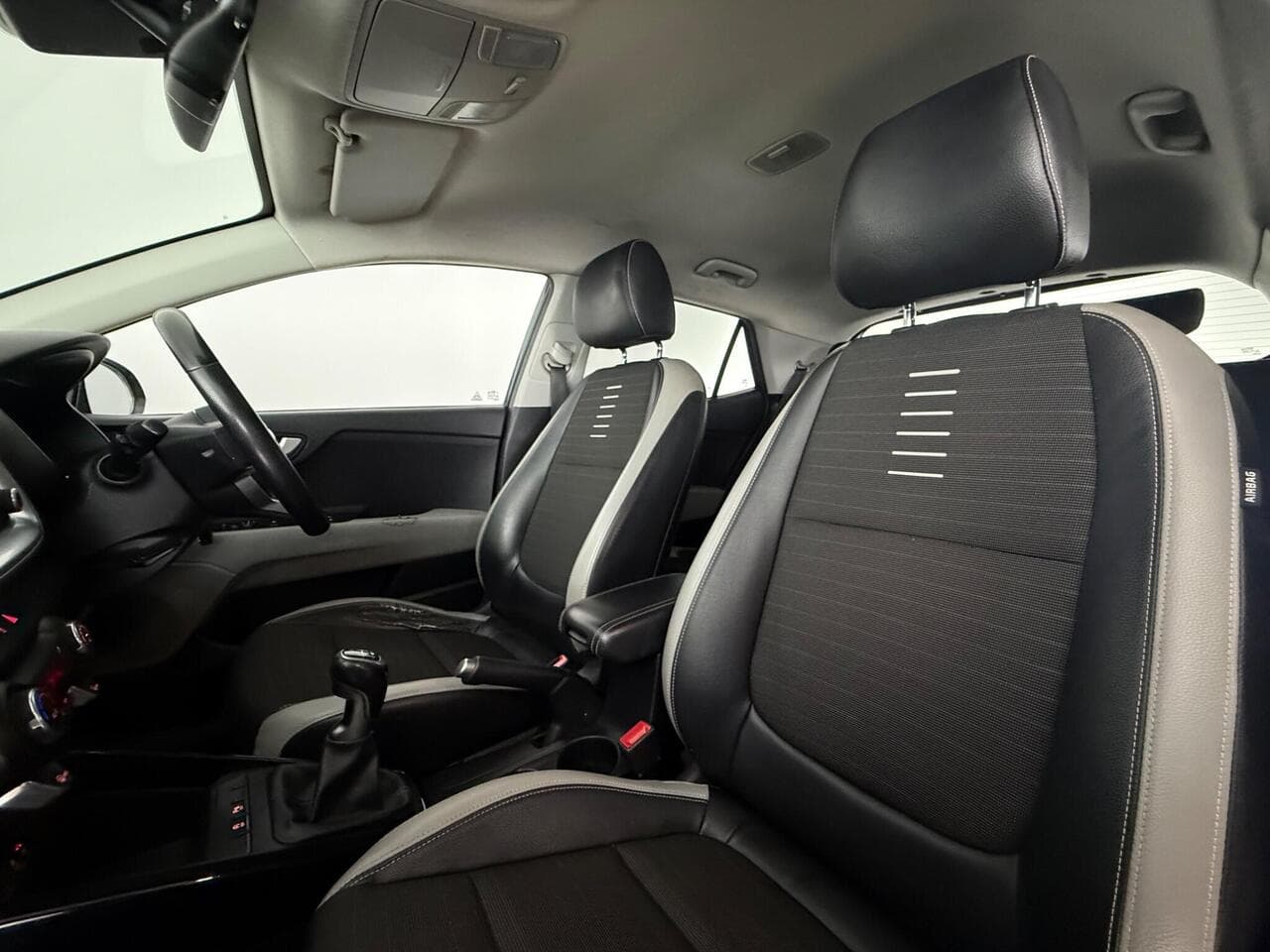 Kia Stonic thumbnail Seat Front Passenger