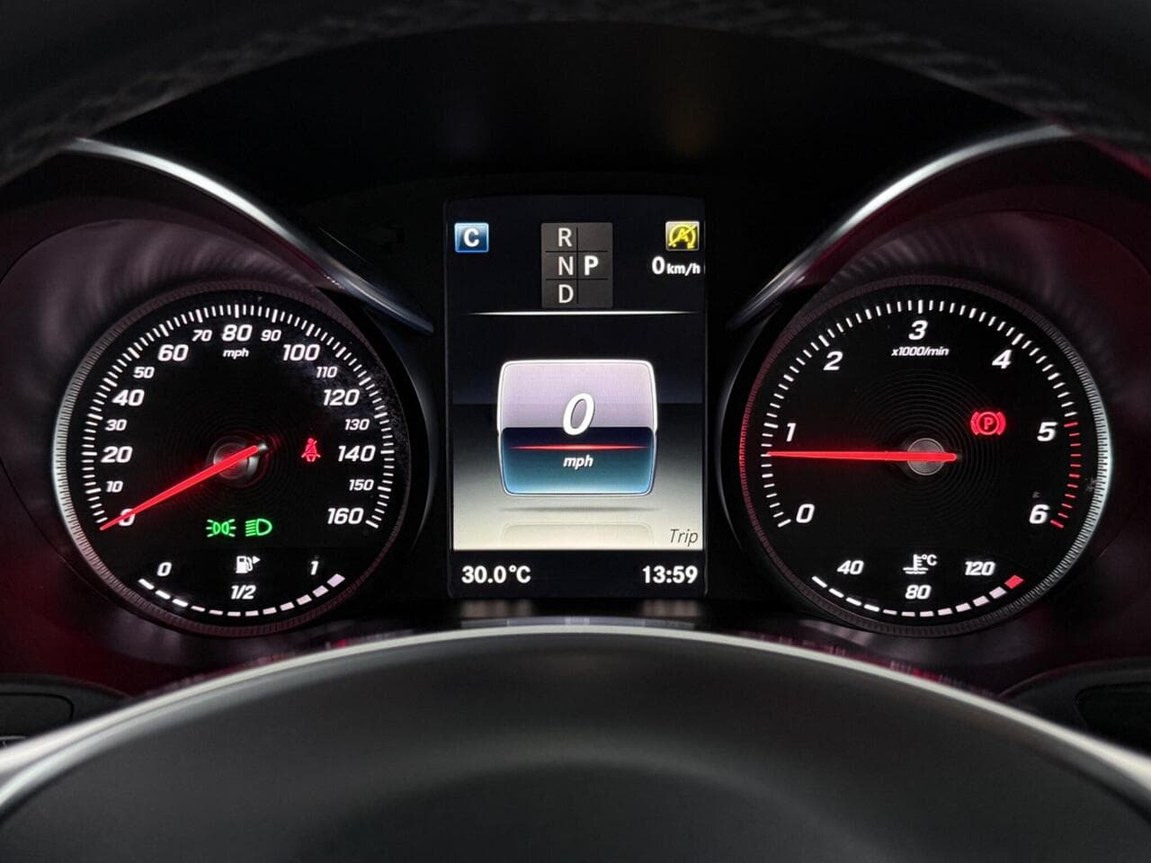 Mercedes-Benz GLC thumbnail Driver Instruments