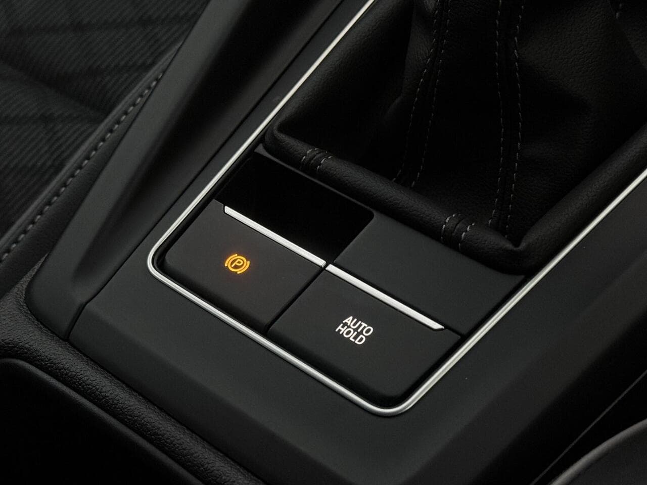 Volkswagen Golf thumbnail Misc Controls