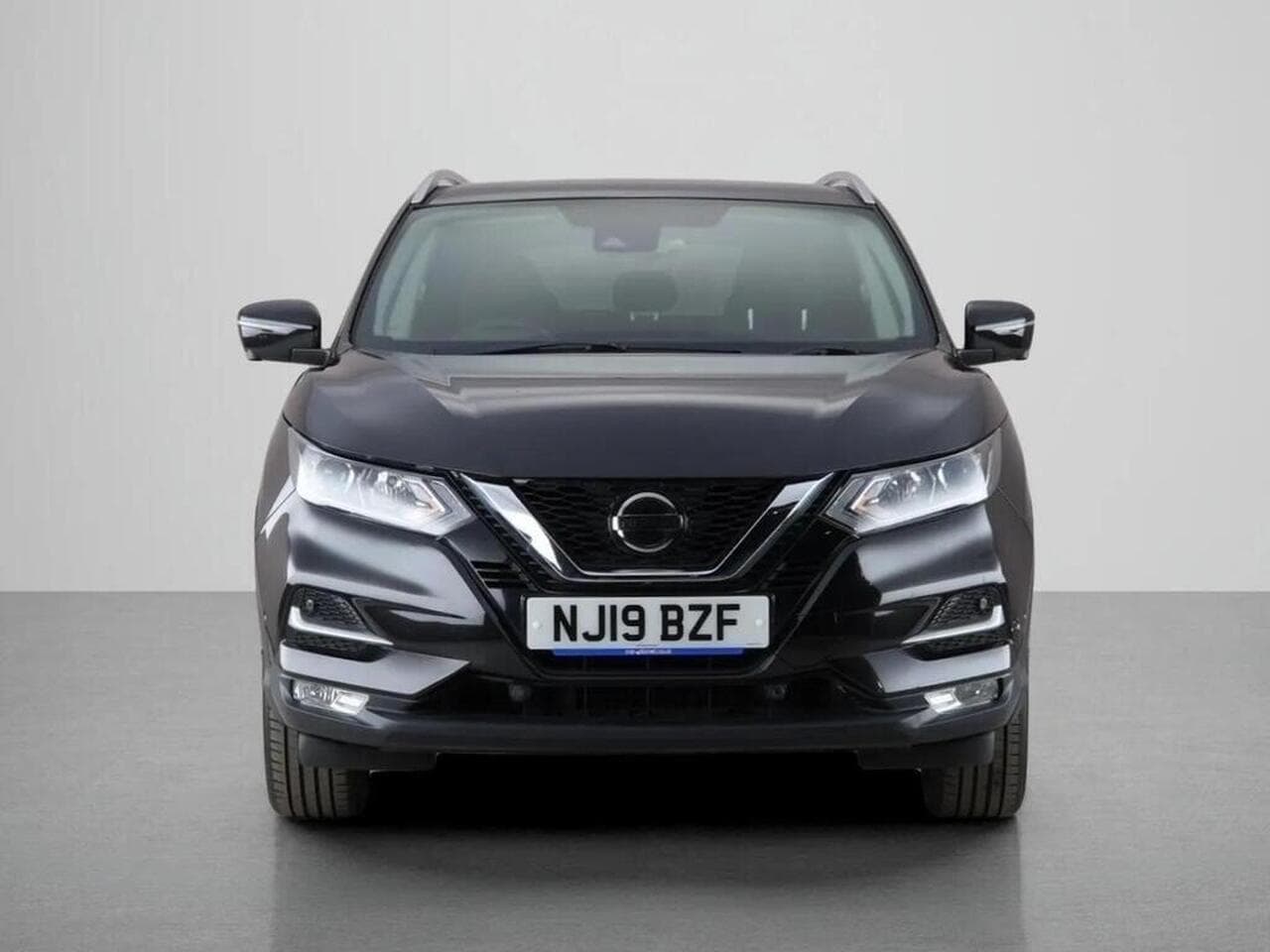 Nissan Qashqai thumbnail Front