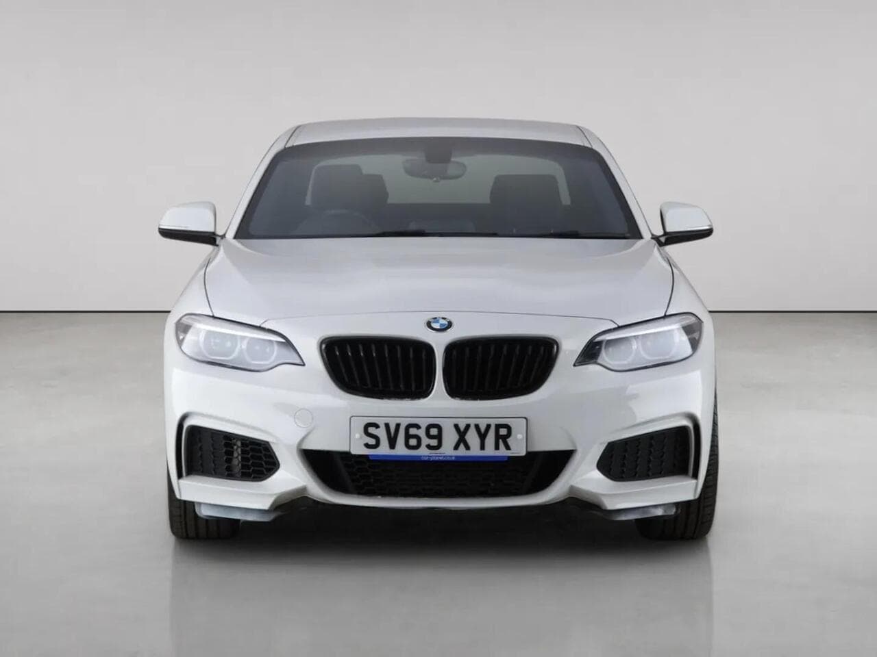 BMW 2 Series thumbnail Front