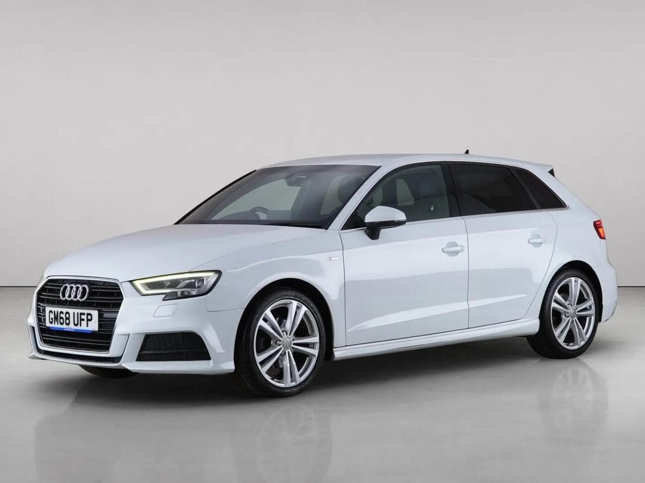 Audi A3 thumbnail Front Left